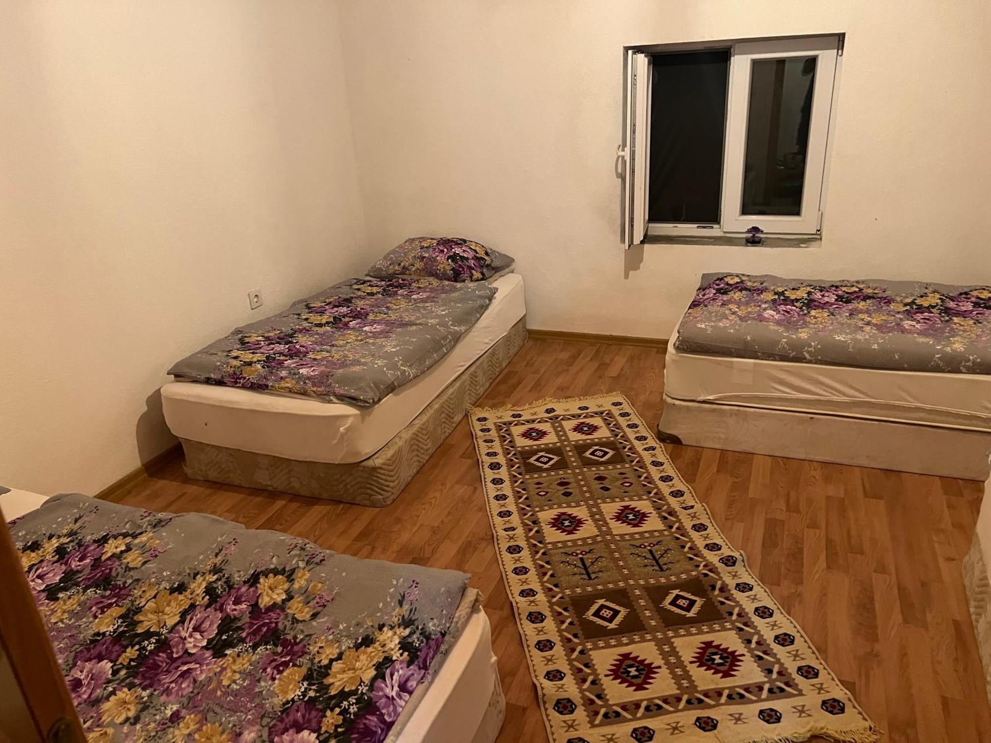 לינה וארוחת בוקר Gornji Lukomir Kod Kapetana Tea מראה חיצוני תמונה